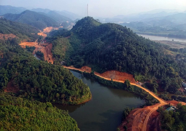 Vượt khó đảm bảo tiến độ trên những công trình trọng điểm của tỉnh ảnh 6