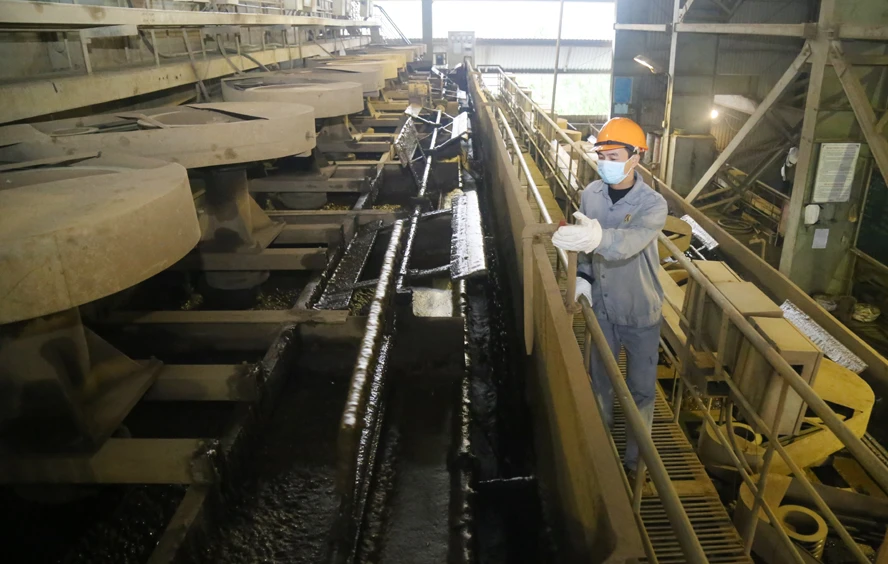 Không khí lao động, sản xuất diễn ra sôi động ảnh 2