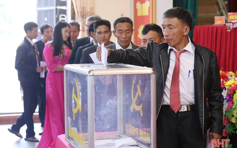 Bầu trực tiếp Bí thư cấp ủy: Mở rộng dân chủ để chọn người tài ảnh 3