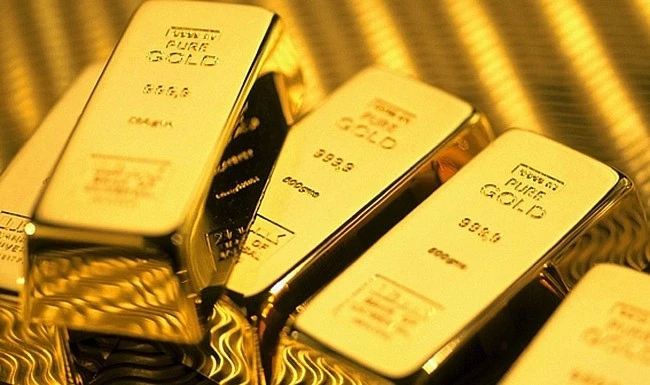 Giá vàng thế giới thấp hơn vàng SJC 370.000 đồng/lượng. (Ảnh minh họa: KT)
