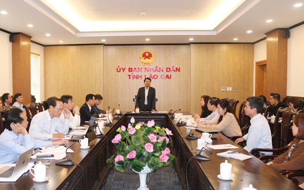 Quang cảnh buổi làm việc.