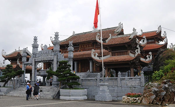 Từ 00 giờ ngày 30/4/2020, các cơ sở tín ngưỡng, thờ tự được hoạt động trở lại. Ảnh minh họa