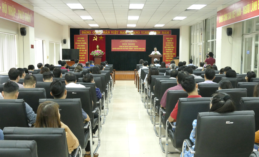 Quang cảnh hội nghị.