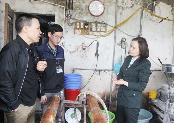 Kiểm tra cơ sở sản xuất bánh phở - mặt hàng tiêu thụ nhiều trong dịp Tết.
