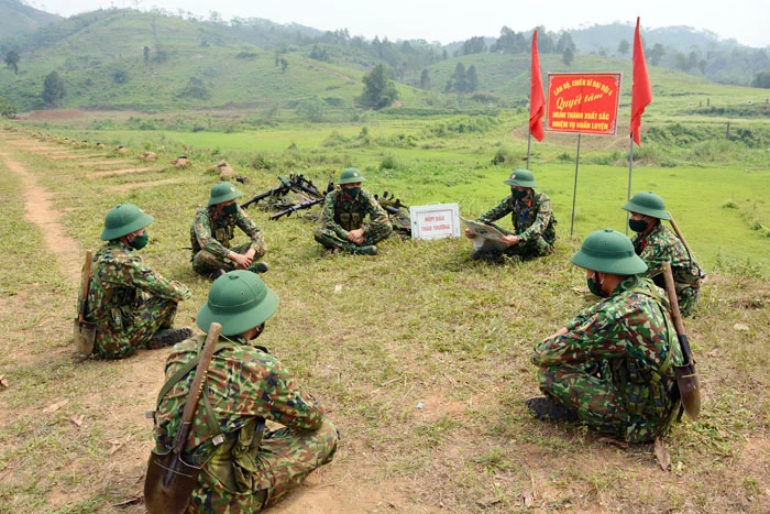 Quyết tâm hoàn thành nhiệm vụ huấn luyện ảnh 7