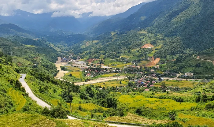 Du lịch cộng đồng tại xã Bản Hồ bị “bủa vây” bởi thủy điện. Du lịch cộng đồng tại xã Bản Hồ bị “bủa vây” bởi thủy điện.