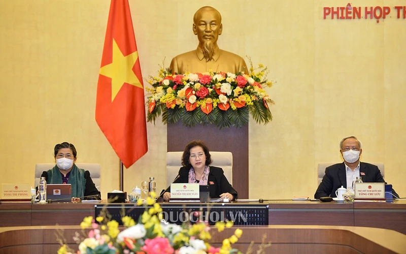 Chủ tịch Quốc hội Nguyễn Thị Kim Ngân kết luận nội dung thảo luận.