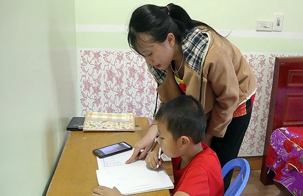 &nbsp;&nbsp;Điện Quan: Học sinh nghỉ dịch nhưng không nghỉ học ảnh 2