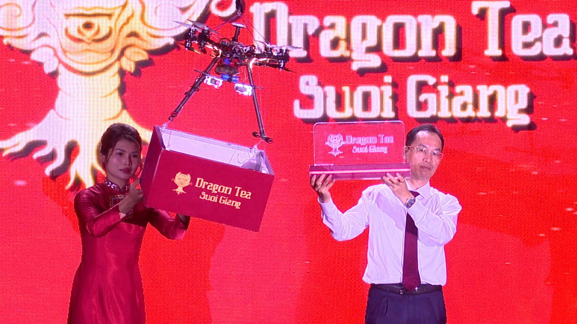 Запуск бренда Dragon Tea Suoi Giang. 190-573800-09-13-23still001.jpg