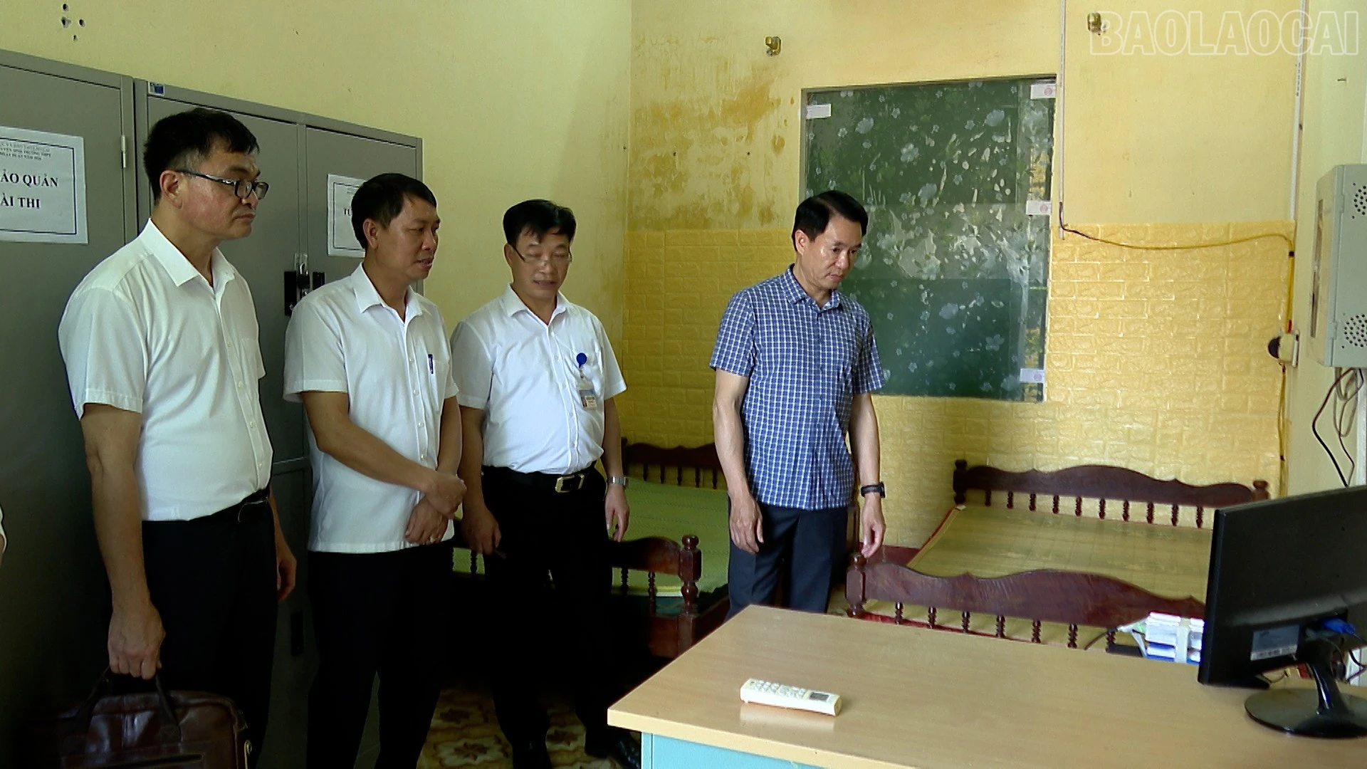 baolaocai-tr_nhung-kiem-tra00-00-39-24still003.jpg