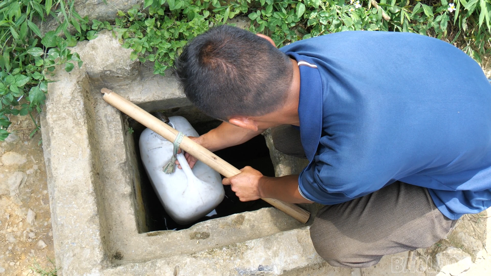 baolaocai-br_nuoc-pha-long00-25-25-30still005.png