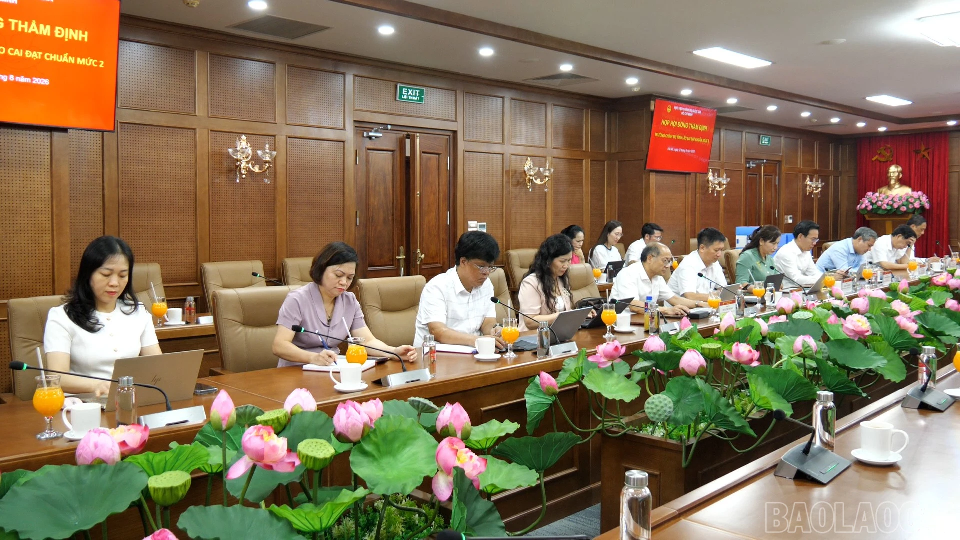 baolaocai-br_tham-dinh-chuan-200-28-41-55still010.jpg