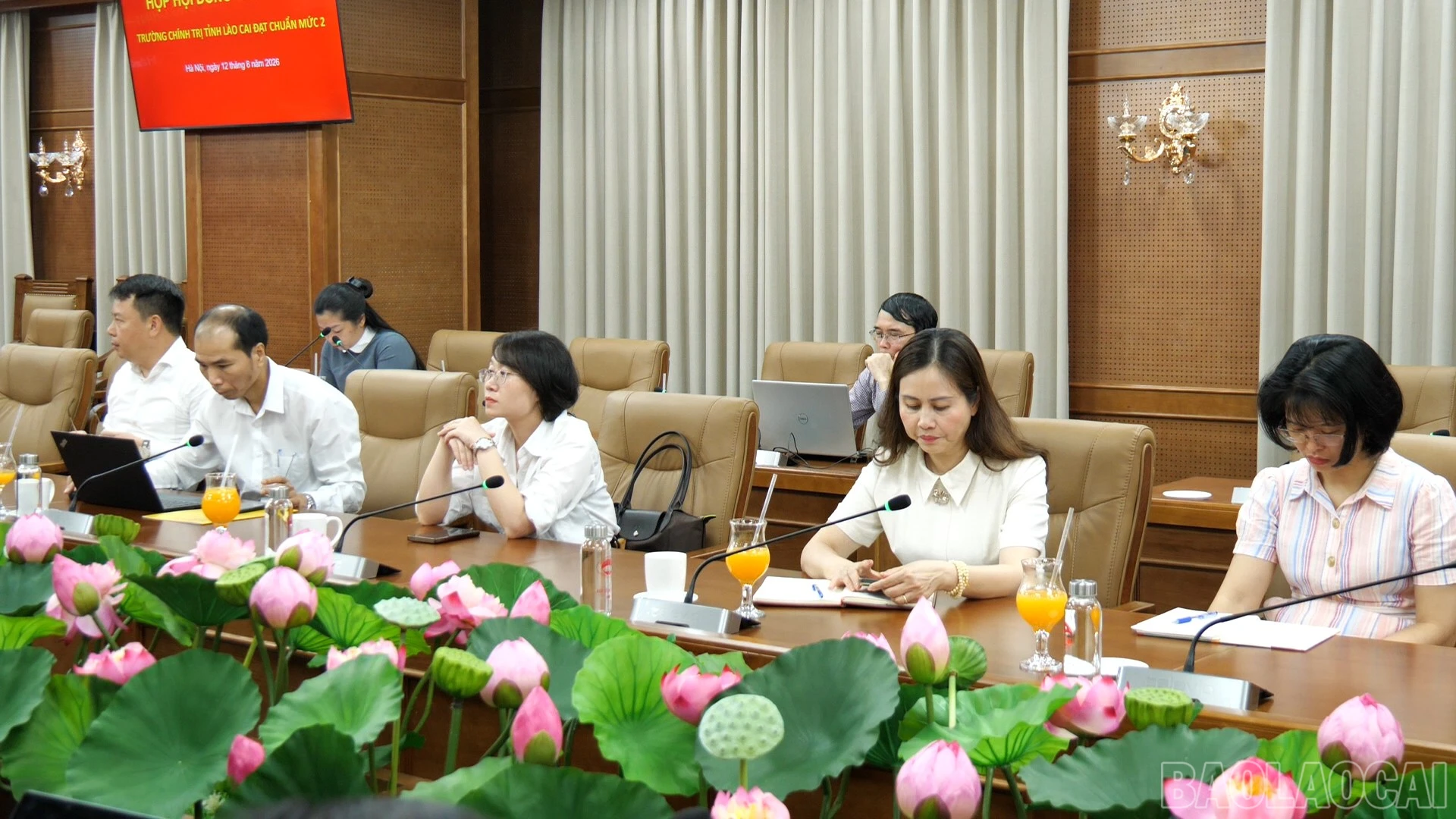 baolaocai-br_tham-dinh-chuan-200-28-49-11still012.jpg