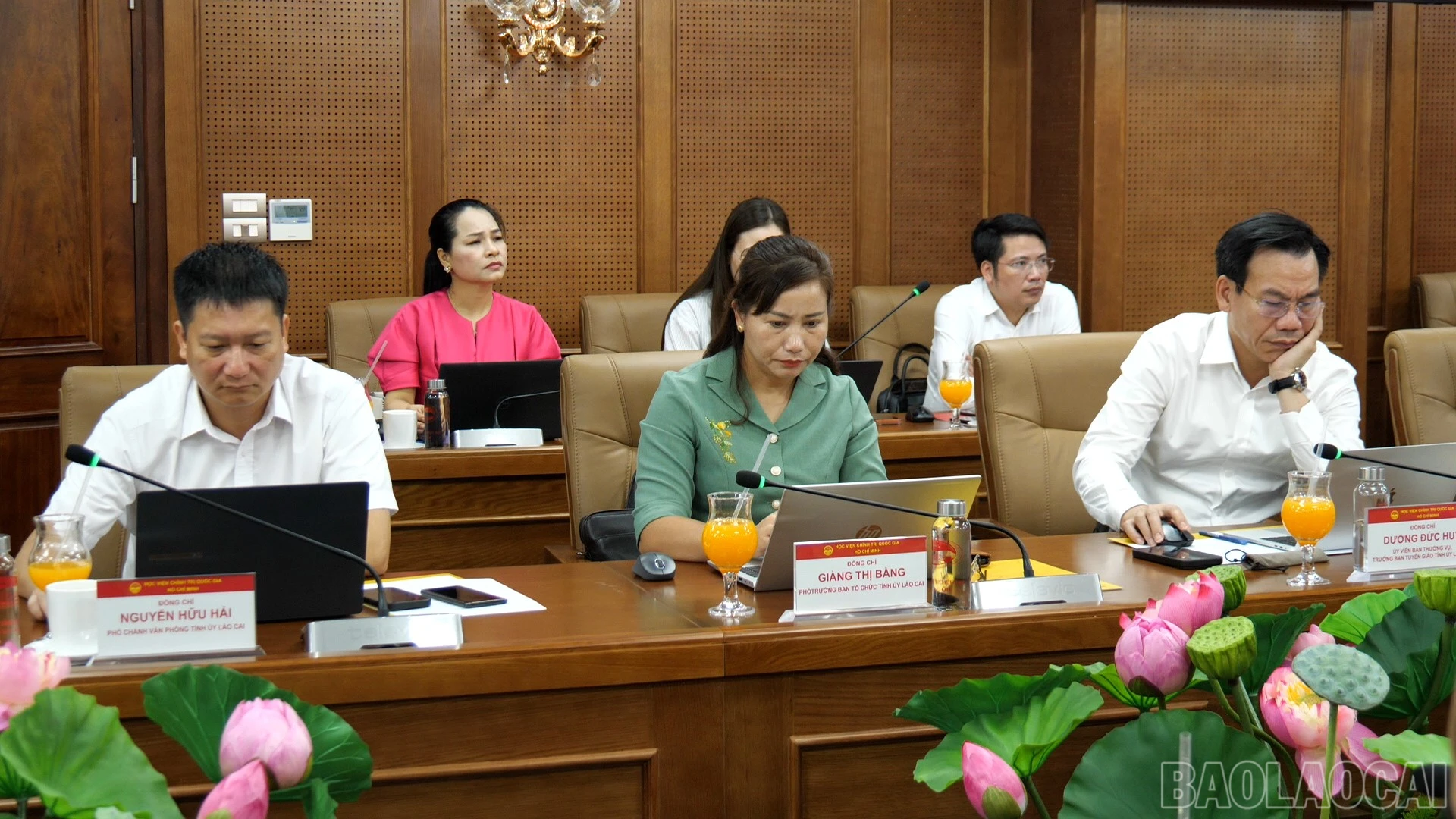 baolaocai-br_tham-dinh-chuan-200-28-48-32still011.jpg