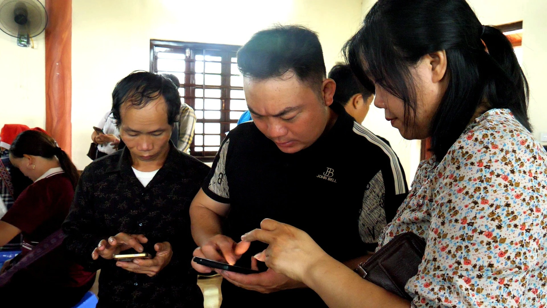 baolaocai-br_hop-thanh1-00-13-55-25-still001-brightened.jpg