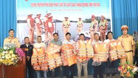 Lào Cai: Công an tỉnh đẩy mạnh tuyên truyền pháp luật về giao thông đường thủy nội địa