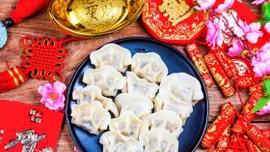 Đặc sản thế giới: Ẩm thực may mắn ngày Tết