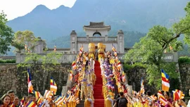 Tổ chức Lễ hội Xuân Yên Tử quy mô lớn sau khi di sản được UNESCO ghi danh