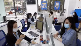 Lãi suất ngân hàng tiếp tục nhích tăng