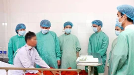 Tiến hành thành công ca ghép thận chỉ có hai nơi trên thế giới thực hiện