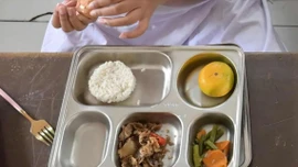 Hơn 360 học sinh Indonesia ngộ độc thực phẩm sau bữa trưa tại trường