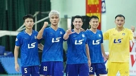 Thủ môn ĐT futsal Việt Nam mắc sai lầm, ĐKVĐ Thái Sơn Bắc suýt ôm hận