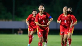 Malaysia lấy bóng đá nữ Việt Nam để cảnh báo chính sách nhập tịch tràn lan