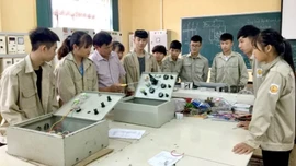 80% học sinh trường nghề muốn học văn hóa THPT: Kiến nghị cho phép dạy ngay tại trường