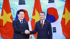Thủ tướng Lê Minh Hưng hội kiến Tổng thống Hàn Quốc Lee Jae Myung