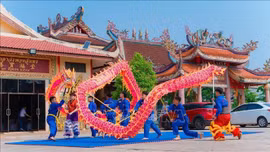 Bản sắc Việt trong tim