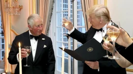 Vua Charles III triển khai "ngoại giao vương miện" trước chuyến thăm của Tổng thống Trump