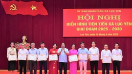 Lục Yên tuyên dương 21 điển hình tiên tiến
