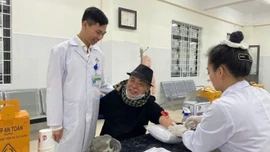 Bác sĩ vùng cao Lào Cai nhiều sáng kiến, tích cực đổi mới hoạt động công đoàn