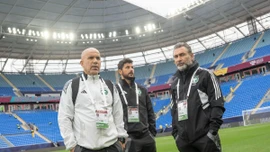 HLV Kim Sang Sik và U23 Việt Nam sắp đối đầu cựu danh thủ bóng đá Italia