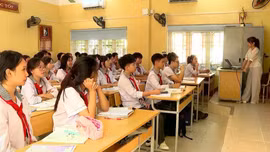 Từ 1/9/2026, có thể ký hợp đồng toàn thời gian với nhà giáo sau khi nghỉ hưu