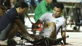 Tuyển thủ Văn Thanh phải phẫu thuật chấn thương