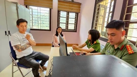 Công an Lào Cai xử lý nhóm người nước ngoài đăng tải thông tin sai sự thật trên mạng