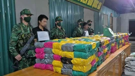 Biên phòng Quảng Trị bắt 2 đối tượng vận chuyển 500 kg ma túy