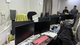 Campuchia phá thêm 2 ổ lừa đảo qua mạng, bắt 658 người