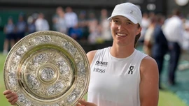Swiatek thắng tuyệt đối trong trận chung kết Wimbledon
