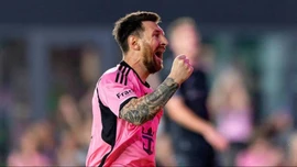 Lionel Messi sút phạt tuyệt đỉnh, tạo nên kỷ lục không tưởng