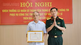 Khen thưởng cá nhân có thành tích trong cung cấp thông tin phục vụ tìm kiếm hài cốt liệt sĩ