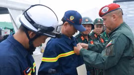 Đoàn cứu nạn, cứu hộ Việt Nam nhận Huy chương 'Anh hùng Venezuela'