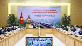 Thủ tướng chủ trì phiên họp thứ 7 Ban Chỉ đạo các công trình, dự án lĩnh vực đường sắt