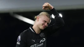 Haaland chạm mốc 100 bàn ở Ngoại hạng Anh, tạo nên kỷ lục không tưởng