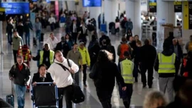 Mỹ có kế hoạch mở rộng lệnh cấm nhập cảnh đối với hơn 30 nước