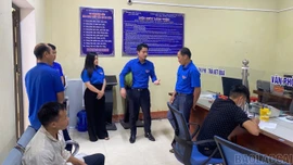 Tỉnh đoàn Lào Cai kiểm tra đột xuất các đội hình thanh niên tình nguyện hỗ trợ vận hành chính quyền địa phương hai cấp