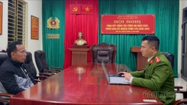 Công an xã Bản Lầu bắt giữ đối tượng trộm cắp tài sản lẩn trốn gần 400 km