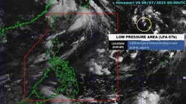 Bão số 2 vừa ra khỏi Biển Đông, lại xuất hiện áp thấp gần Philippines