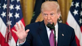 Ông Trump cảnh báo áp thuế 200% với dược phẩm nhập khẩu